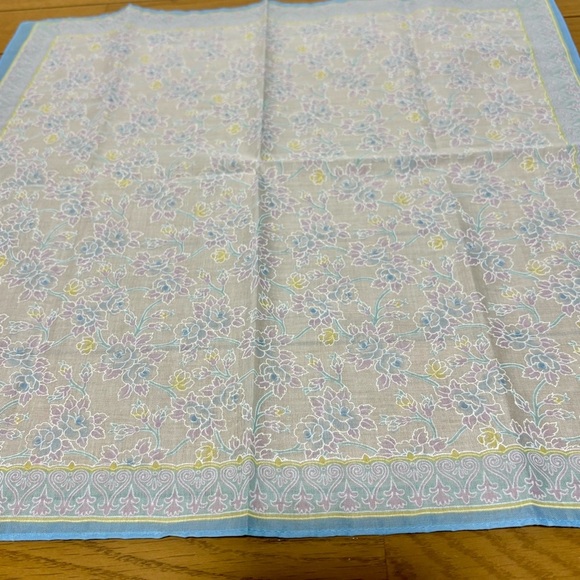 Playboy Floral Patterned Handkerchief/Bandana with Blue Border 45cm x 45cm - Picture 11 of 12